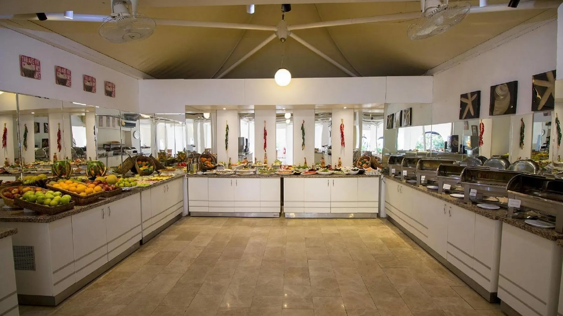 Casa & Blanca Hotel (Adults Only) إتْشميلير