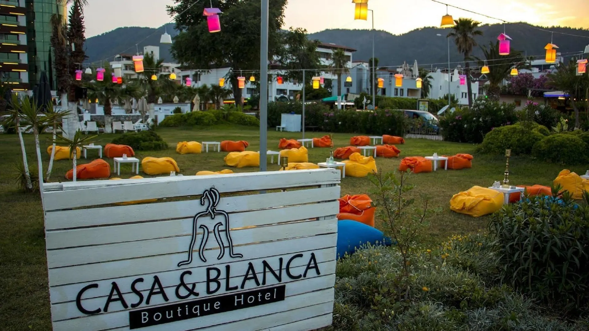 Casa & Blanca Hotel (Adults Only) إتْشميلير 3*,
